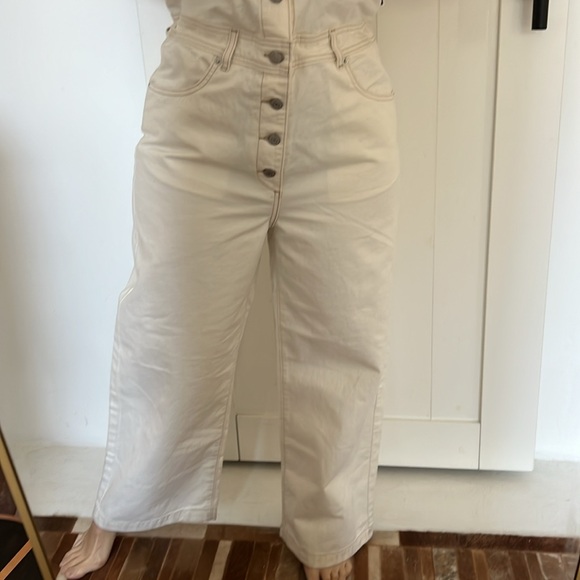 Levi’s off white jumper size medium NWT - Picture 2 of 12